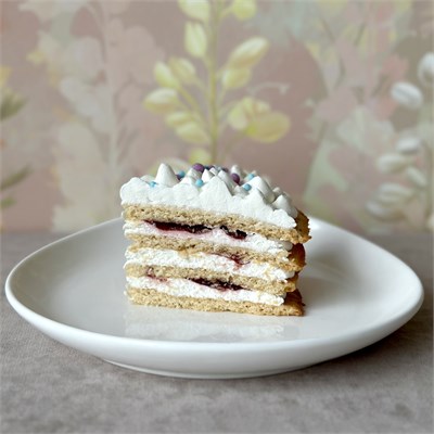 Кусок Медового со сливками 120г 1000408