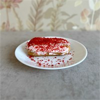 Эклер с малиной 60г 1013229